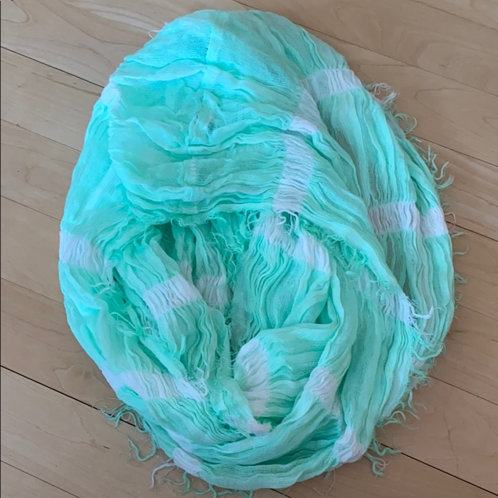 Infinity Scarf - Picture 3 of 4